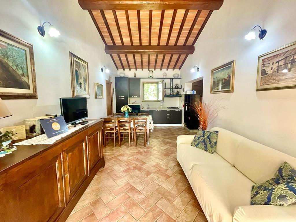 Agriturismo Rosa Dei Venti Pomarance Exterior foto